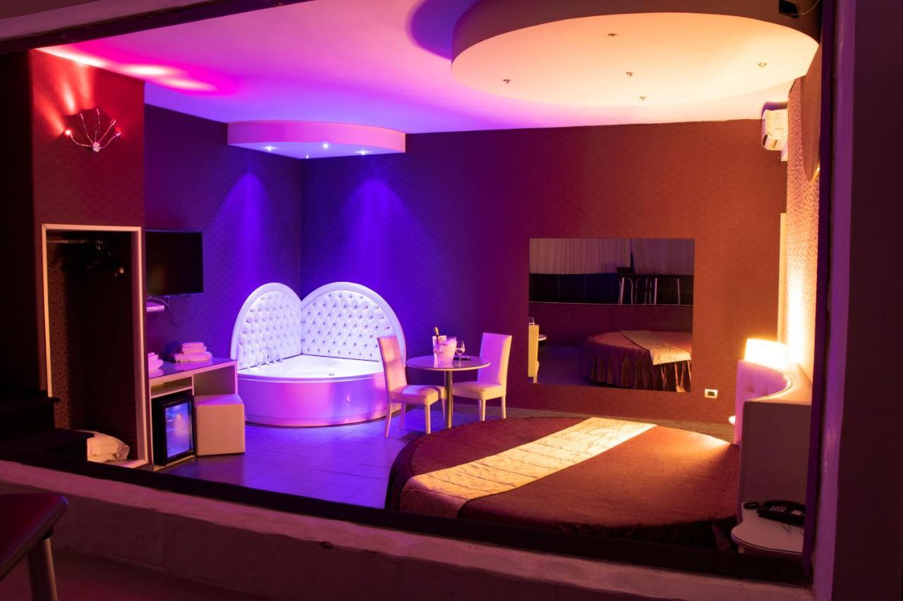 Hotel Masaniello Luxury Casoria Εξωτερικό φωτογραφία