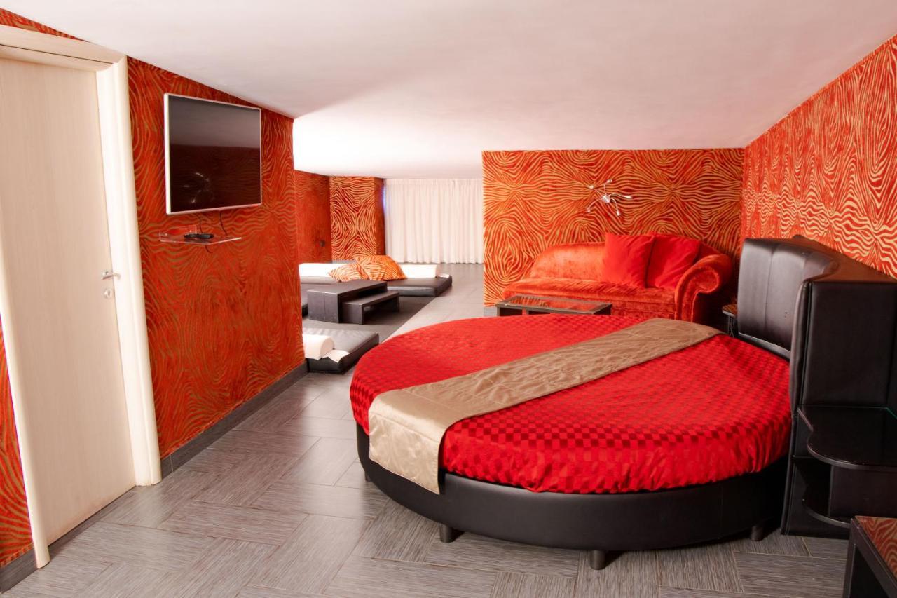 Hotel Masaniello Luxury Casoria Εξωτερικό φωτογραφία